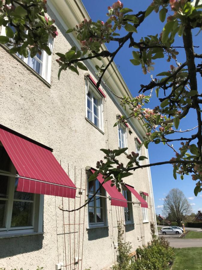 Vandrarhemmet Oestergatan Skövde Buitenkant foto